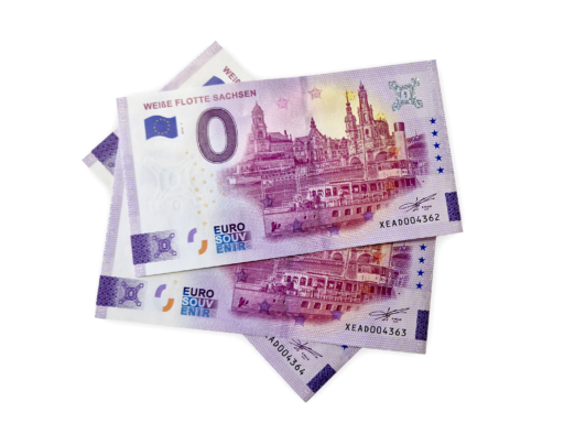 0-Euro-Scheine mit Dampfermotiv in lila-Tönen